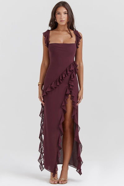 Trägerloses Maxikleid mit Rüschen und Volantrock