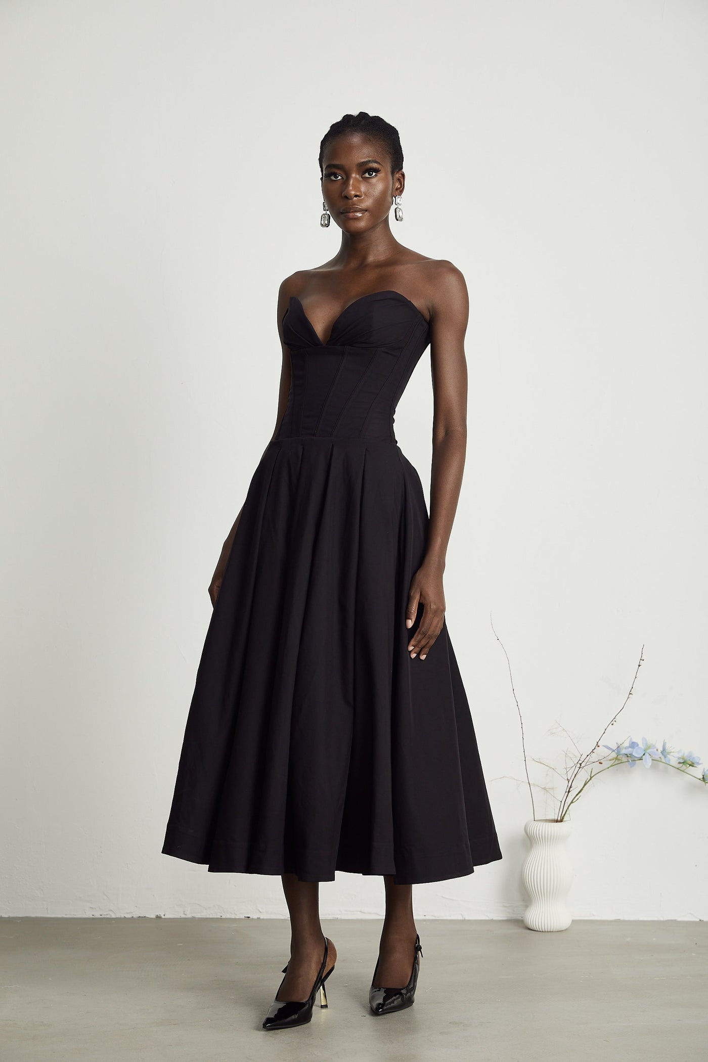 Schulterfreies Korsett-Midikleid – Eleganz & perfekte Passform