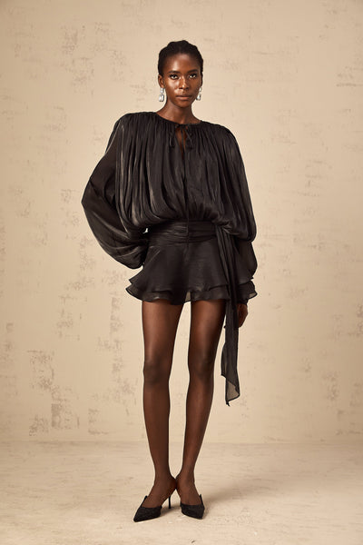 Schwarzes Plissee-Minikleid mit Rüschen – Romantisch & Elegant