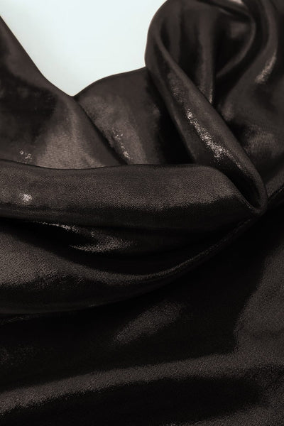 Kleid mit metallischem Glanz – Glamouröser Look für besondere Anlässe