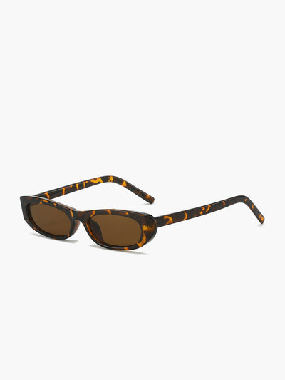 Rechte Sonnenbrille mit eckigem Rahmen und getönten Gläsern