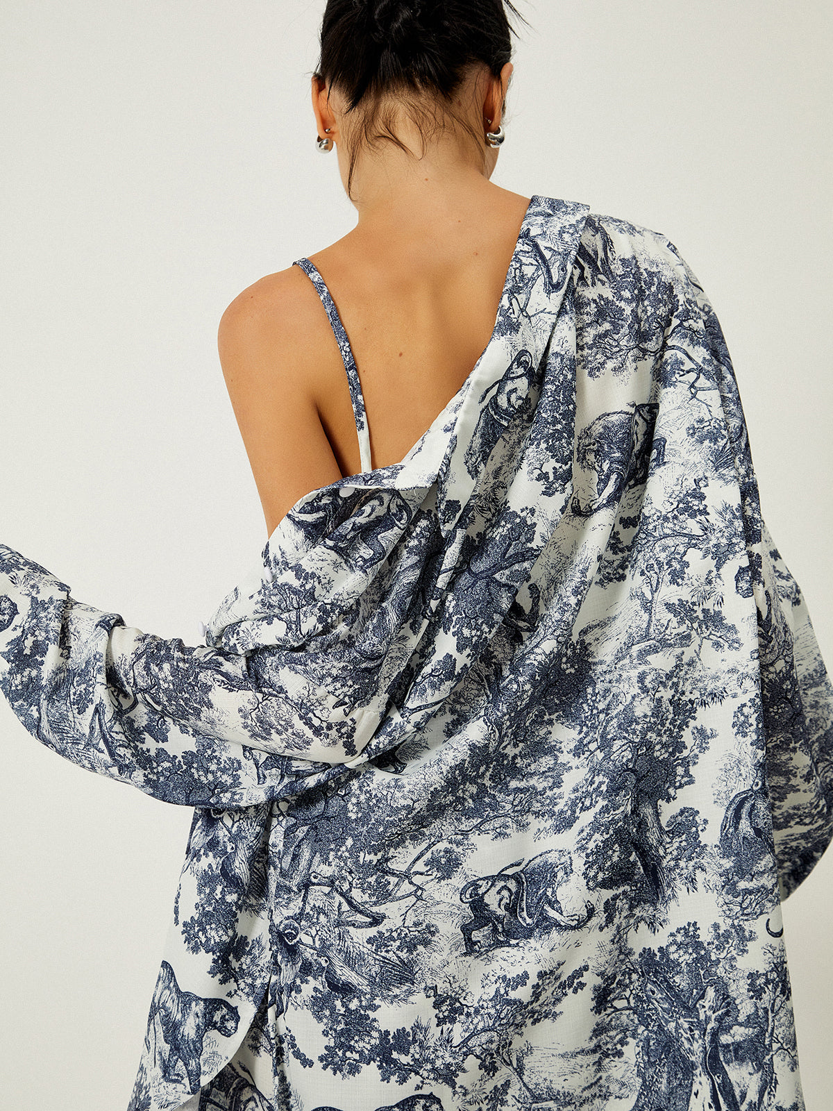 ZURIA | Dreiteiliges Shorts-Set mit Blumendruck