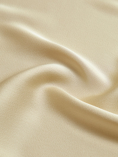 Langes Kleid mit offenem Rücken und Schlüssellochausschnitt
