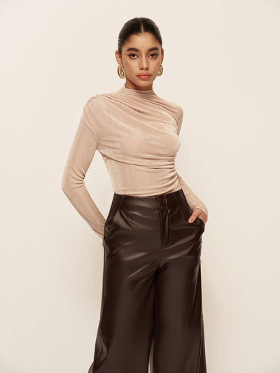 ZURIA | Vielseitiges, gerafftes Slim-T-Shirt