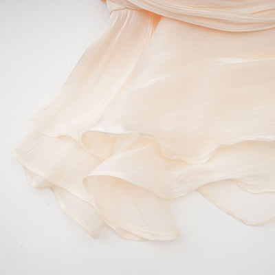 Weißes Maxikleid mit Schleife – Eleganz für besondere Anlässe