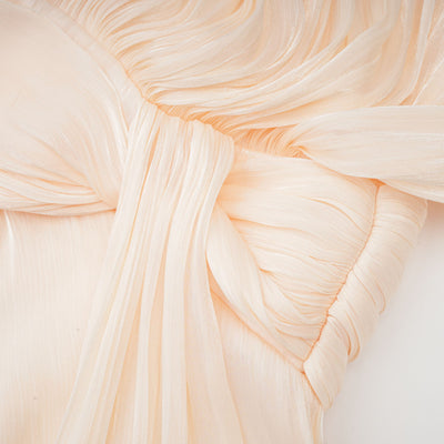 Weißes Maxikleid mit Schleife – Eleganz für besondere Anlässe
