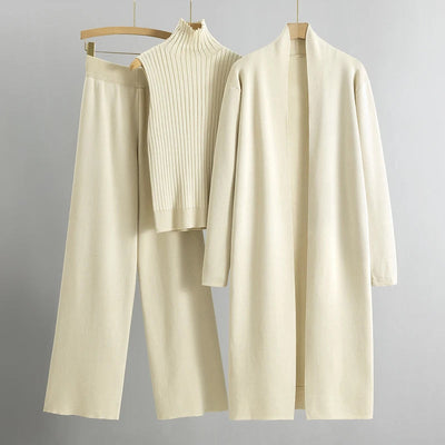ZURIA │ Bequemes dreiteiliges Set