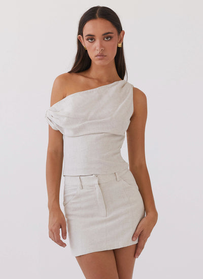 Leinen-One-Shoulder-Top mit asymmetrischem Träger