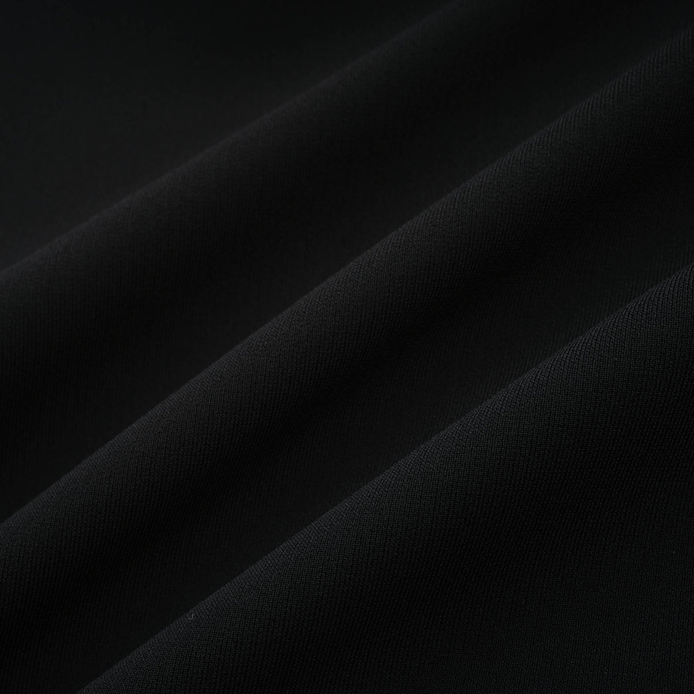 Midi-Kleid mit Rüschen – Eleganz & Femininität