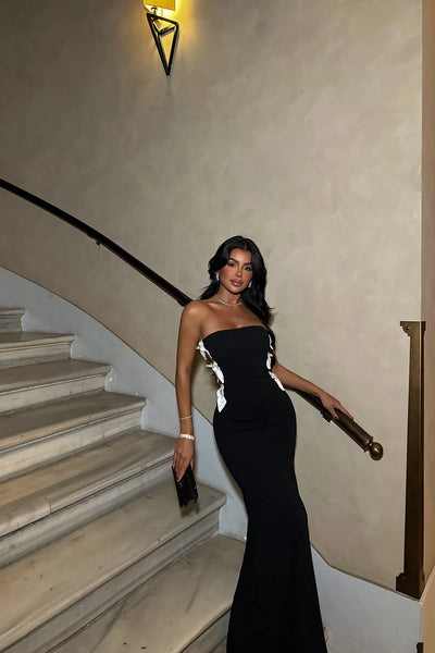 Schwarzes Maxikleid mit Schleifendetail – Eleganz trifft Raffinesse