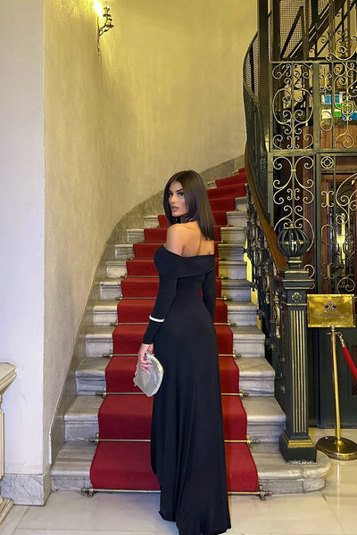 Schwarzes Langarm-Kleid – Zeitlose Eleganz für jeden Anlass